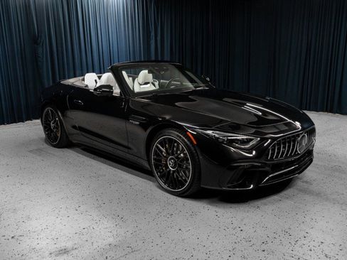 Certified 2023 Mercedes-Benz SL 63 AMG 4MATIC image 4