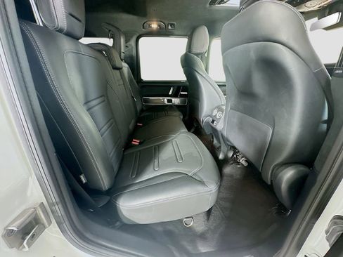 Used 2025 Mercedes-Benz G 550 image 28