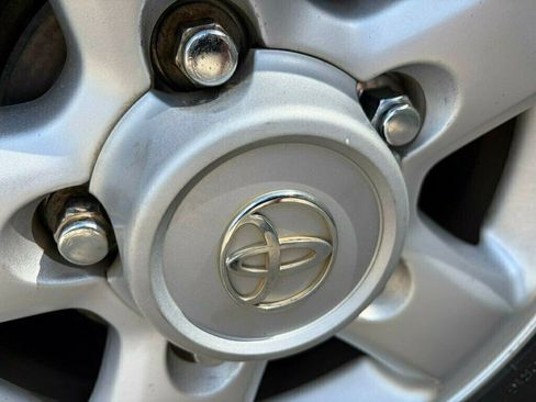 Used 2000 Toyota Land Cruiser AWD/4WD image 15
