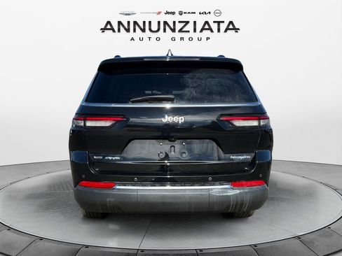 Used 2023 Jeep Grand Cherokee L Limited image 4