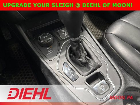 Used 2019 Jeep Cherokee Latitude Plus w/ Cold Weather Group image 29