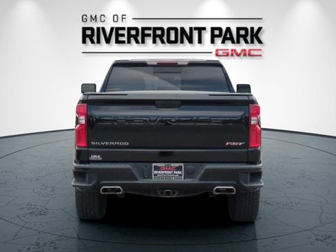 Used 2021 Chevrolet Silverado 1500 RST w/ Convenience Package II AWD/4WD image 4