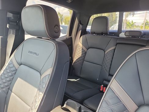 Used 2024 GMC Canyon Denali w/ LPO, Denali Black Edition image 26