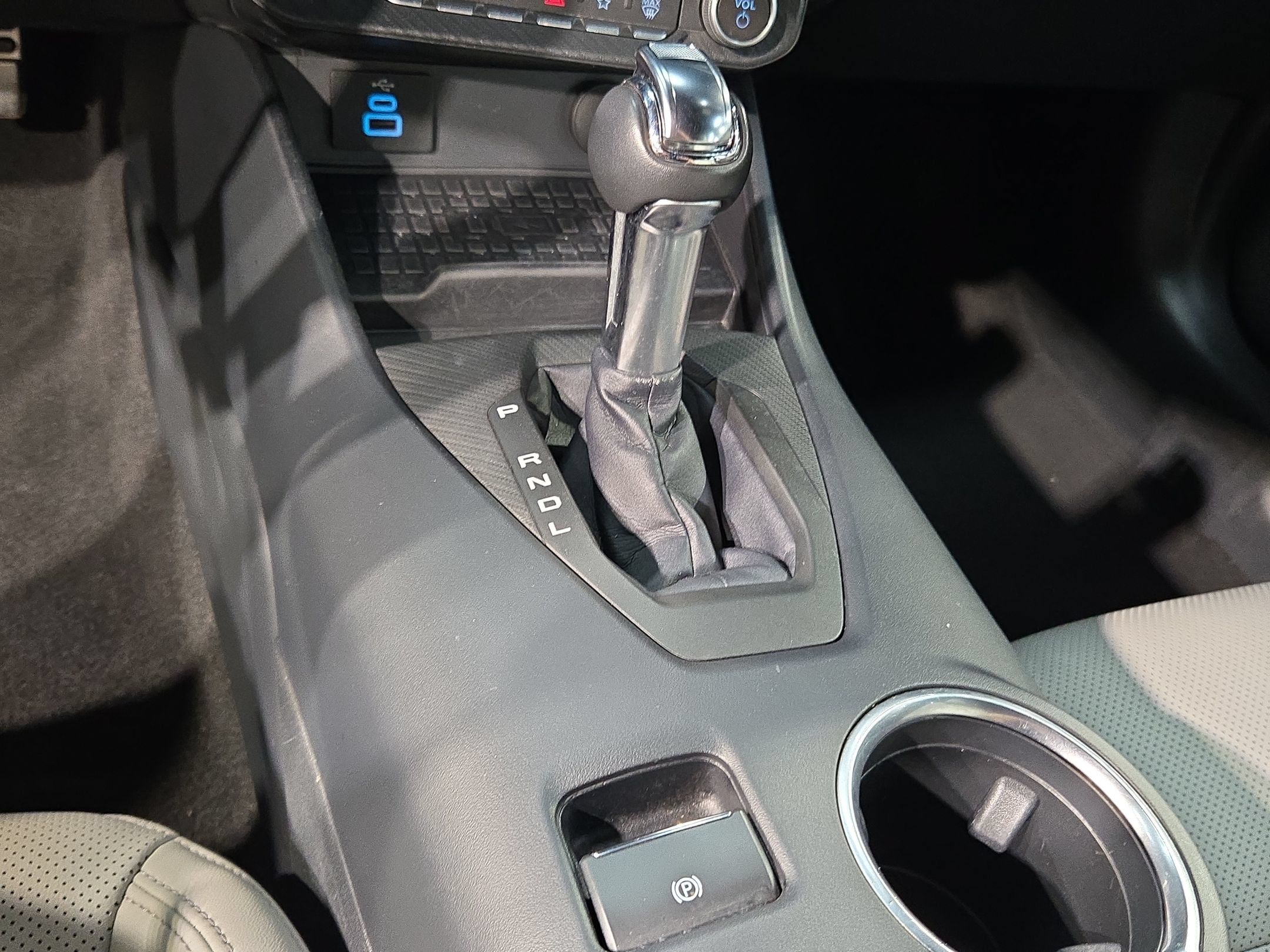 Used 2024 Ford Mustang Premium RWD image 32