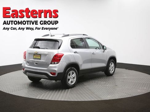Used 2018 Chevrolet Trax LT w/ LT Convenience Package AWD/4WD image 39