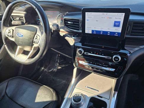 Used 2023 Ford Explorer Limited w/ Equipment Group 301A image 10