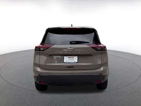 Used 2025 Nissan Rogue SV image 12