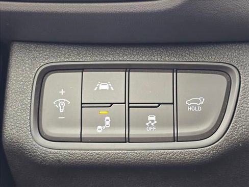 Used 2020 Hyundai Santa Fe Limited image 15