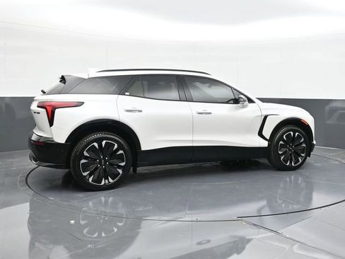 New 2025 Chevrolet Blazer EV RS w/ Super Cruise Package image 16