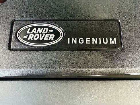 Used 2022 Land Rover Defender 90 image 35