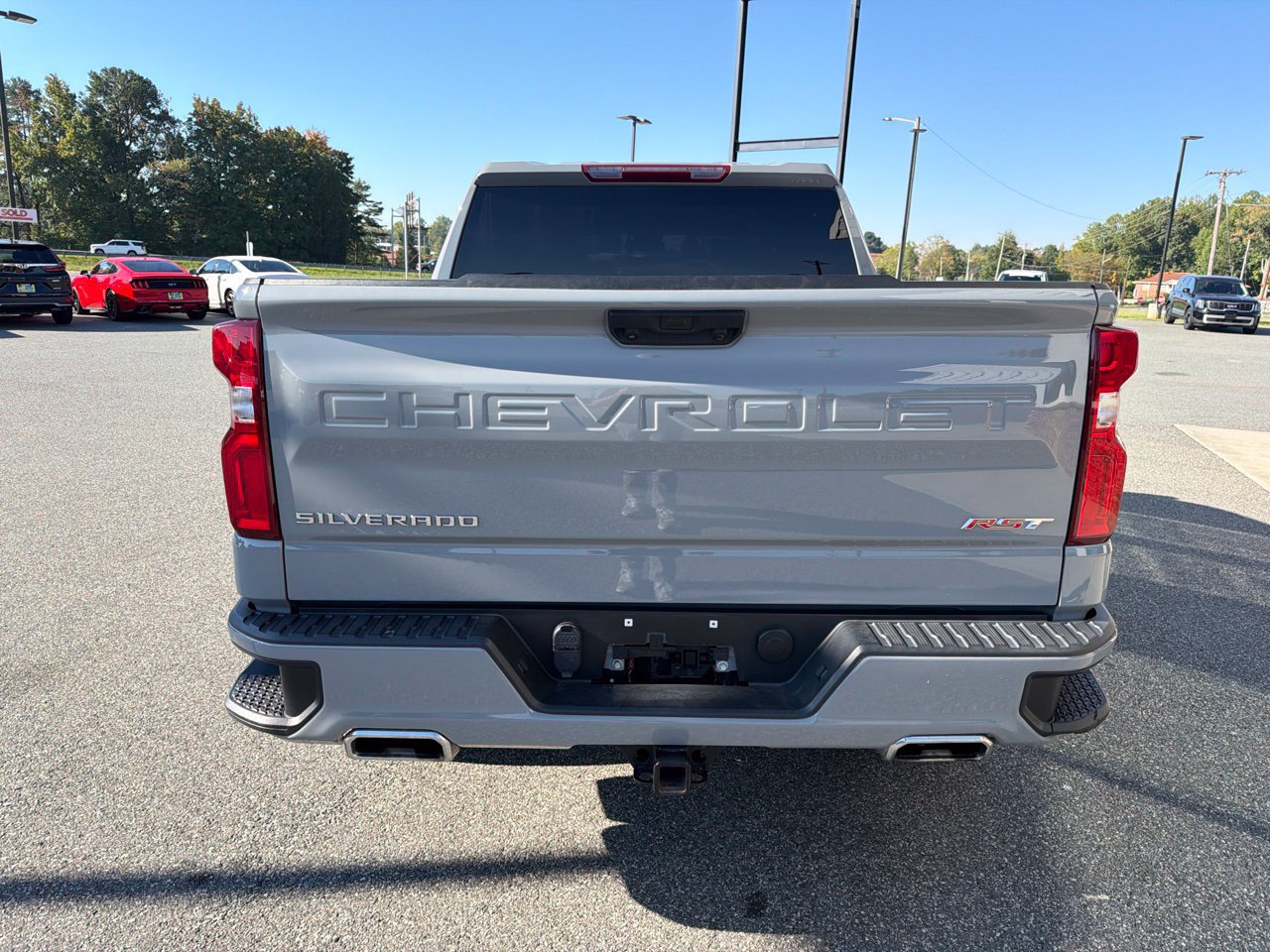 Used 2024 Chevrolet Silverado 1500 RST w/ Z71 Off-Road Package AWD/4WD image 8