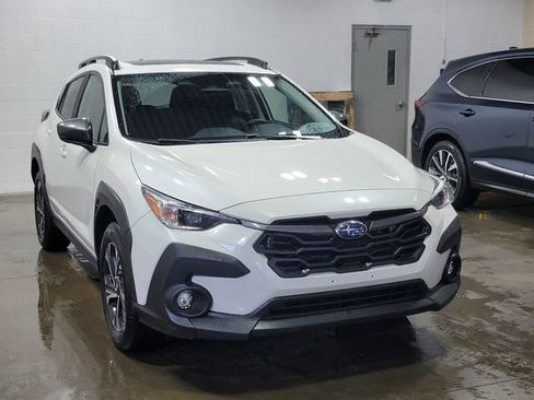 Used 2025 Subaru Crosstrek 2.0i Premium AWD/4WD image 4
