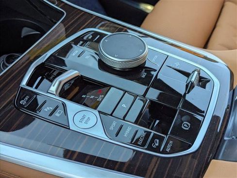 New 2026 BMW X5 xDrive50e w/ M Sport Package image 14