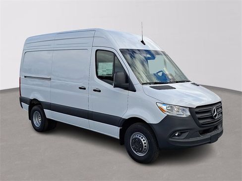 New 2026 Mercedes-Benz Sprinter 3500 image 3