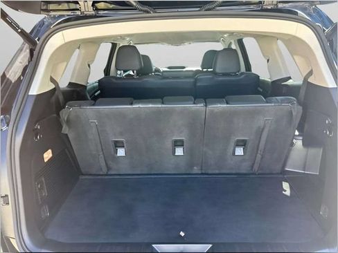 Used 2022 Subaru Ascent Limited AWD/4WD image 13