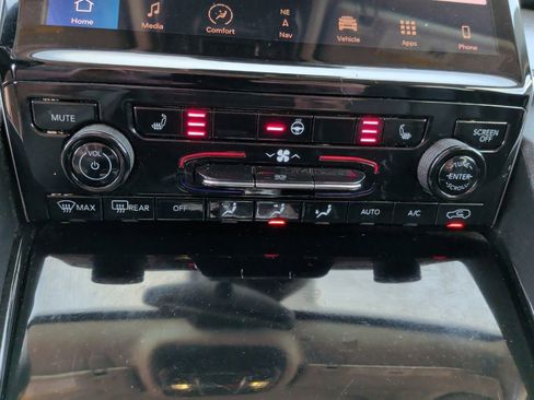 Used 2021 Jeep Grand Cherokee L Limited image 32