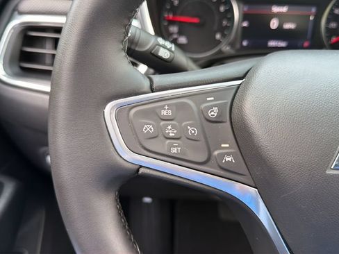 Used 2023 Chevrolet Equinox Premier FWD image 23