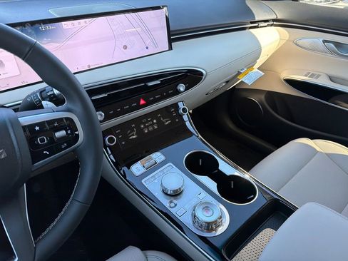 New 2026 Genesis GV70 2.5T image 28