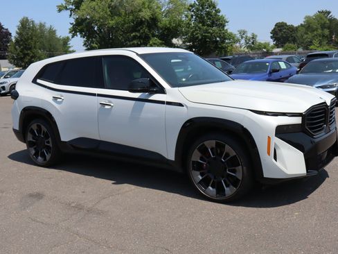 Used 2023 BMW XM AWD/4WD image 3