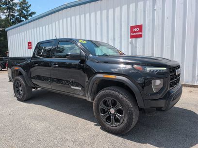 Used 2024 GMC Canyon Elevation w/ Convenience Package