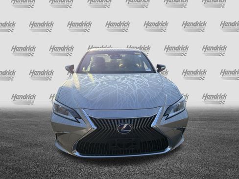 Used 2019 Lexus ES 300h w/ Premium Package FWD image 3