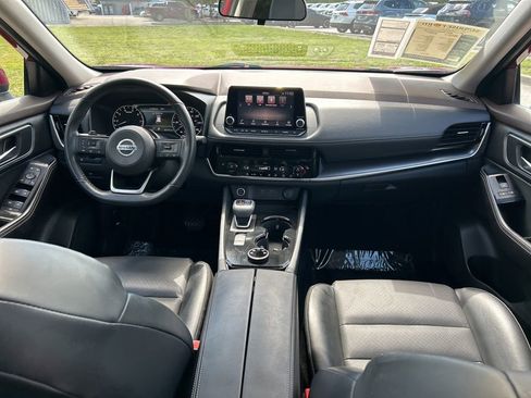 Used 2021 Nissan Rogue SV w/ Premium Package AWD/4WD image 10