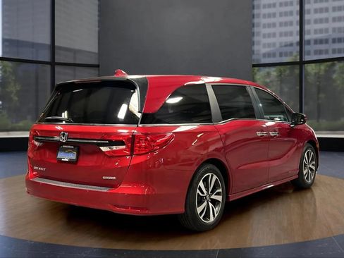Used 2024 Honda Odyssey Touring image 10