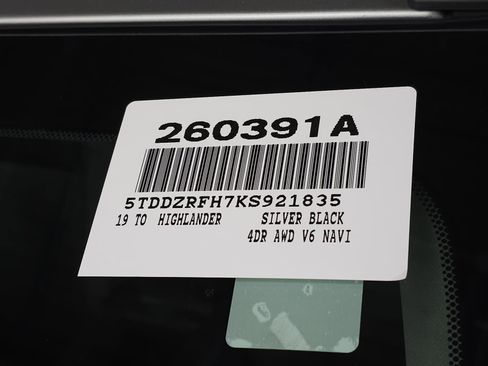 Used 2019 Toyota Highlander Limited image 36