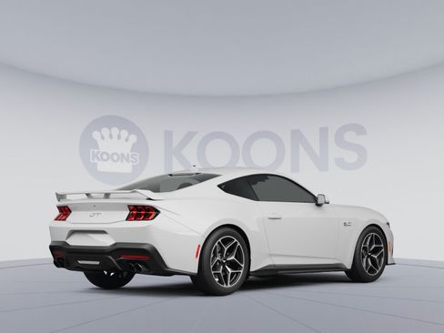 Used 2024 Ford Mustang GT RWD image 4