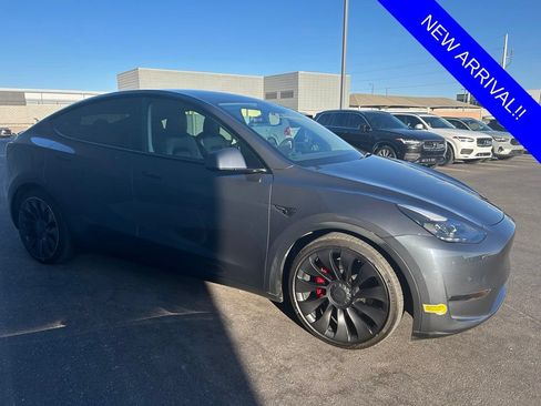 Used 2022 Tesla Model Y Performance AWD/4WD image 5