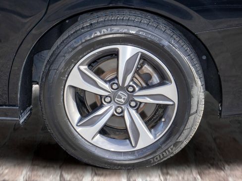 Certified 2018 Honda Odyssey Touring image 39