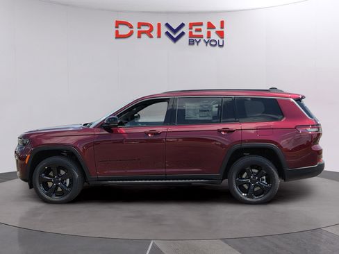 New 2026 Jeep Grand Cherokee L Limited image 2