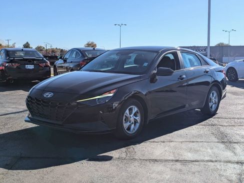 Used 2023 Hyundai Elantra SE FWD image 9