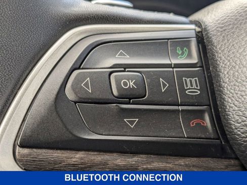 Used 2023 Jeep Grand Cherokee 4WD 4xe image 17