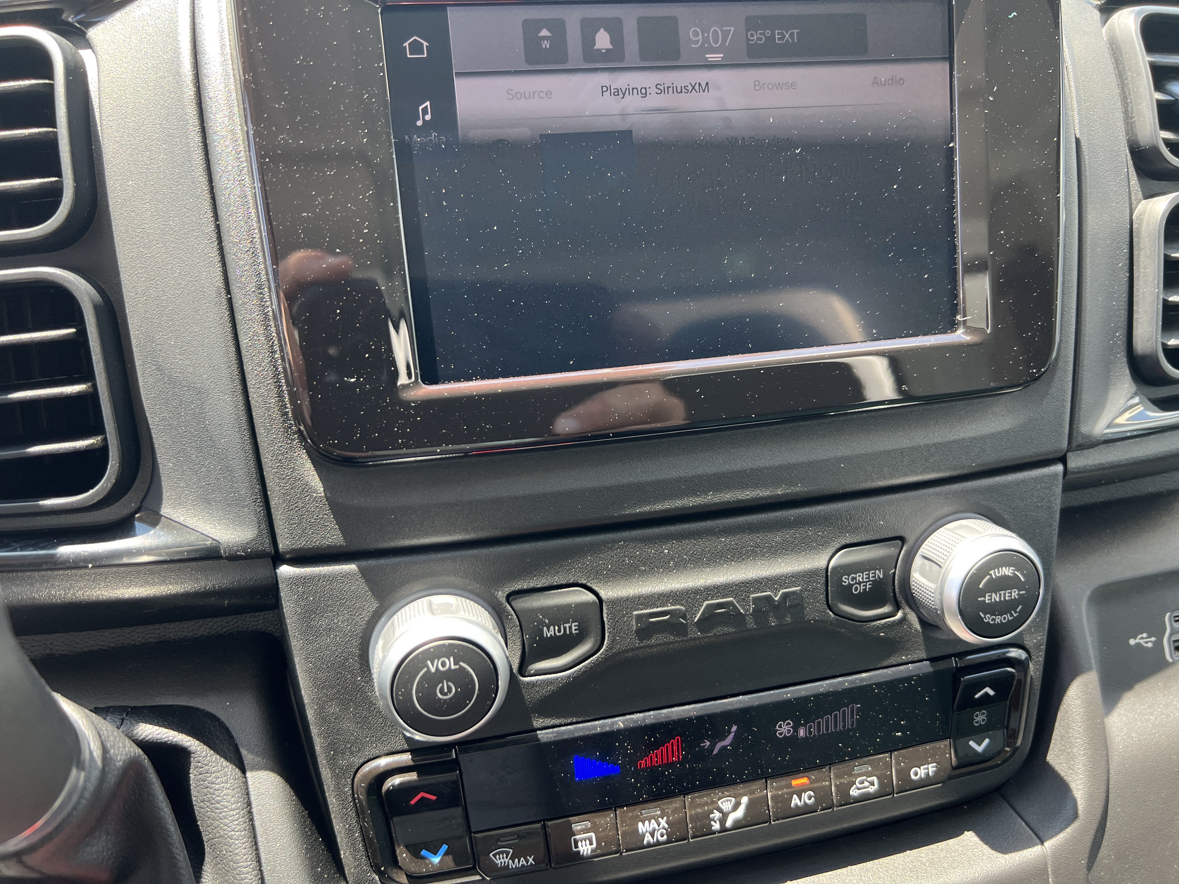 Used 2022 RAM ProMaster 3500 FWD image 18
