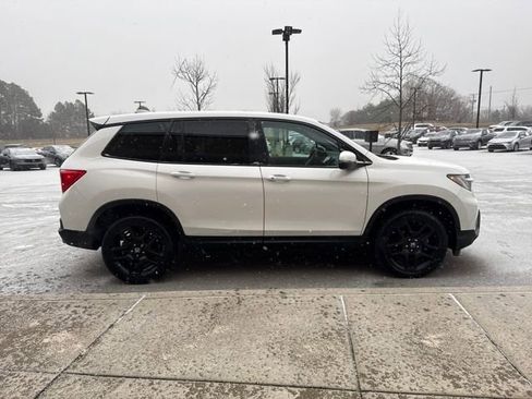 Certified 2023 Honda Passport EX-L image 5