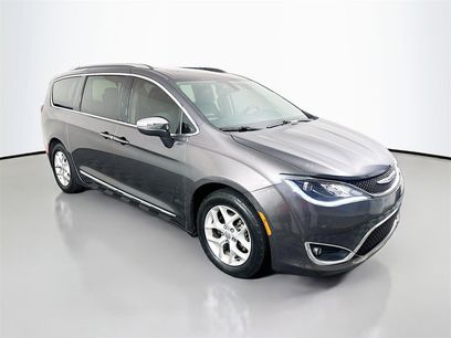 Used 2019 Chrysler Pacifica Limited