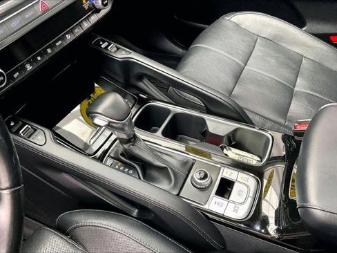 Used 2022 Kia Telluride SX image 17