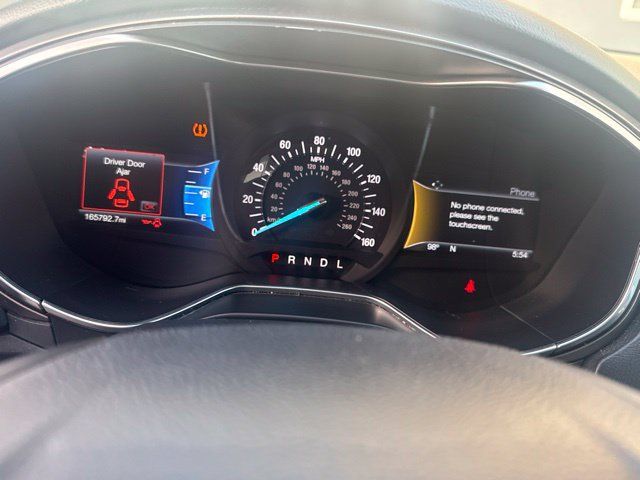 Used 2017 Ford Fusion SE w/ Fusion SE Technology Package FWD image 19