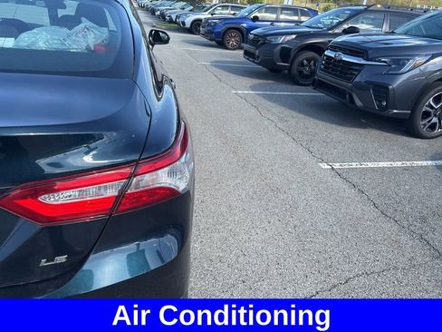 Used 2019 Toyota Camry LE FWD image 5