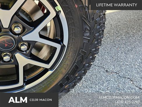 New 2025 Jeep Gladiator Rubicon AWD/4WD image 17