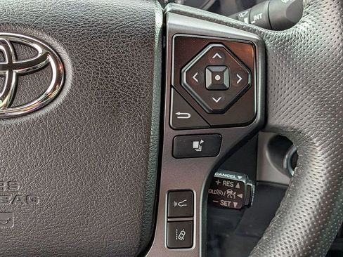 Used 2021 Toyota Tacoma TRD Sport w/ Technology Package AWD/4WD image 15