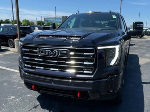 New 2026 GMC Sierra 2500 AT4 w/ AT4 Premium Plus Package AWD/4WD image 5