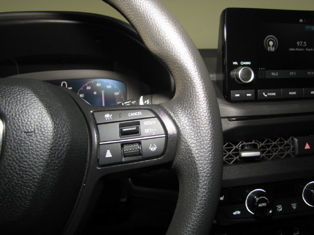Certified 2025 Honda Accord SE image 29