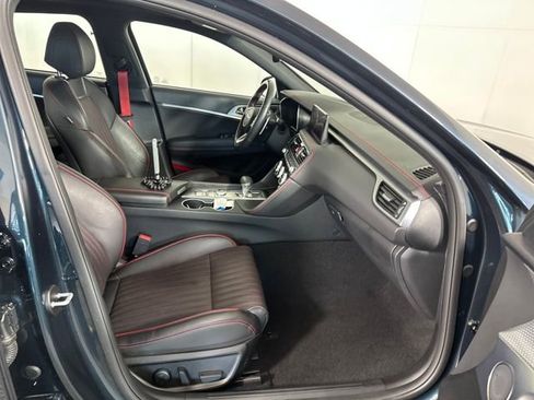 Used 2023 Genesis G70 2.0T w/ Sport Prestige Package image 28