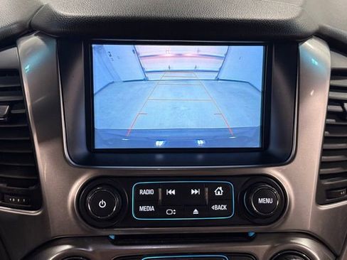 Used 2019 Chevrolet Suburban LT image 28