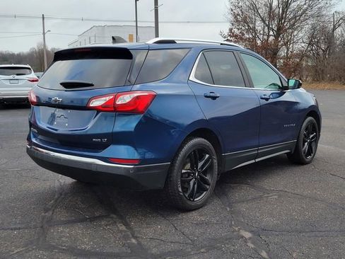 Used 2021 Chevrolet Equinox LT image 3