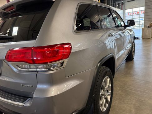 Used 2014 Jeep Grand Cherokee Limited AWD/4WD image 21