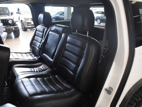 Used 2005 HUMMER H2 w/ Preferred Equipment Group AWD/4WD image 57