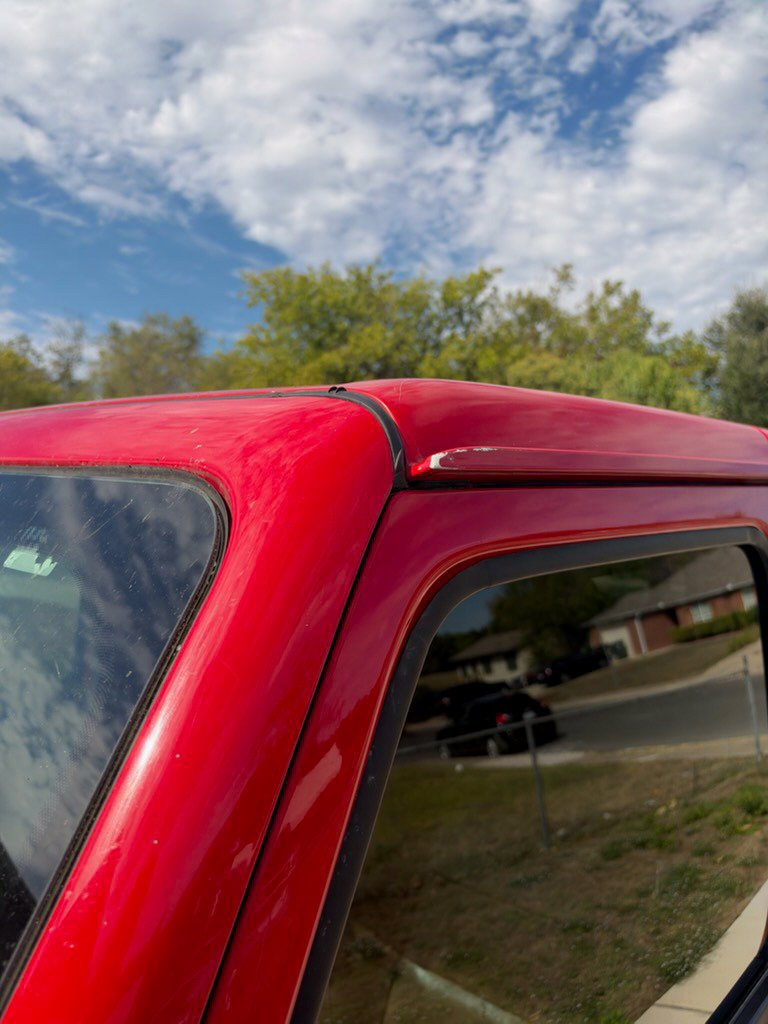 Used 2020 Jeep Gladiator Overland AWD/4WD image 7